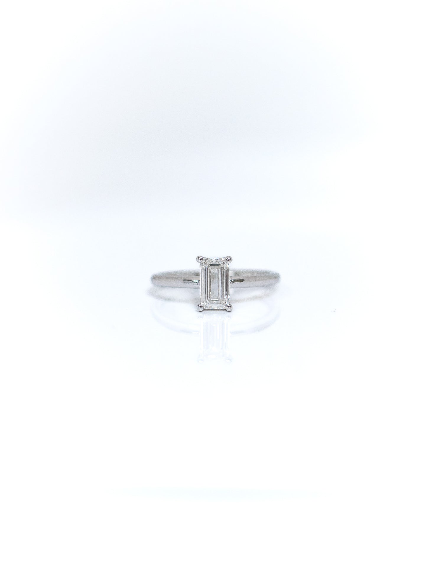 EMERALD CUT 1 CARAT DIAMOND RING